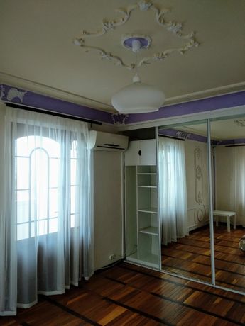 Rent an apartment in Berdiansk on the St. Tyshchenka 2 per 3600 uah. 