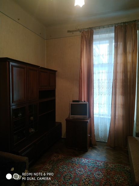 Снять комнату в Львове в Галицком районе за 4000 грн. 