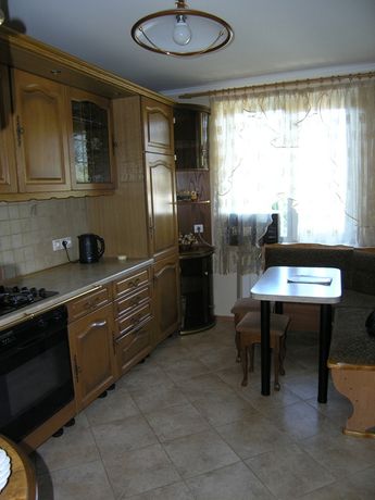 Rent an apartment in Kyiv on the Avenue Stepana Bandery 16 per 15900 uah. 