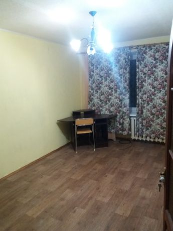 Rent an apartment in Sumy on the St. Petropavlivska per 4000 uah. 