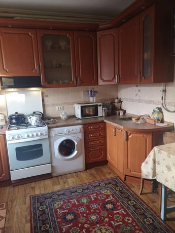 Rent a house in Kyiv in Podіlskyi district per 5500 uah. 