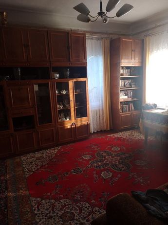 Rent a house in Kyiv in Podіlskyi district per 5500 uah. 