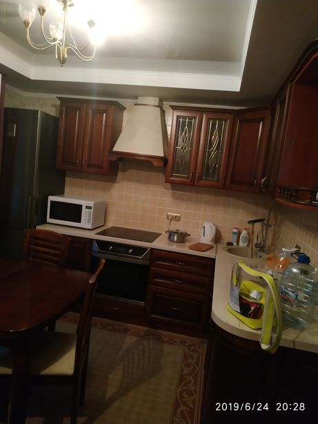 Rent an apartment in Makiivka on the St. Ahranomichna ( Bazhanova ) per 1300 uah. 