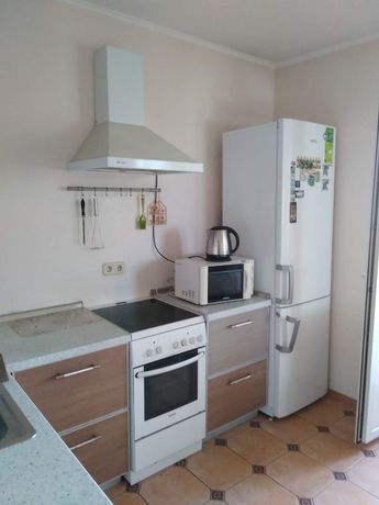 Rent an apartment in Poltava on the St. Holovka 8 per 3500 uah. 