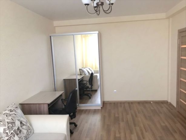 Rent a room in Kyiv on the St. Azovska per 3100 uah. 