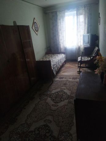 Снять квартиру в Киеве возле ст.М. Дарница за 3000 грн. 