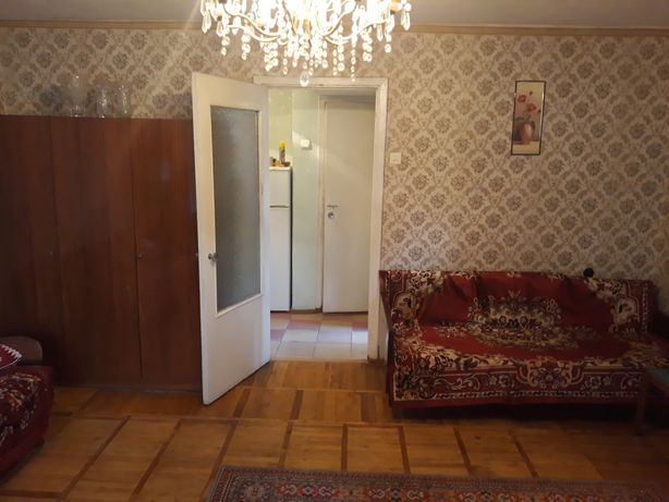 Снять квартиру в Киеве возле ст.М. Демиевская за 7500 грн. 