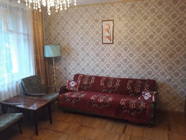 Rent an apartment in Kyiv near Metro Demievskaya per 7500 uah. 