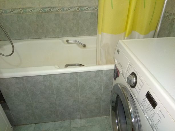 Rent an apartment in Kyiv on the St. Avtozavodska 43 per 11900 uah. 