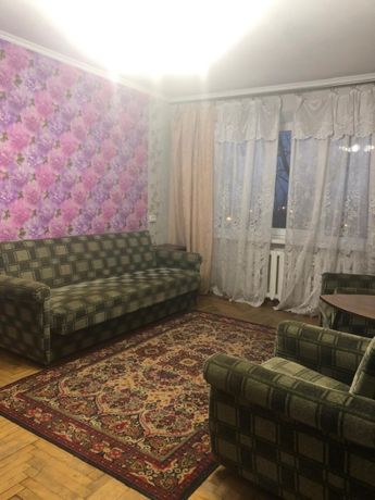 Снять квартиру в Запорожье в Днепровском районе за 2500 грн. 