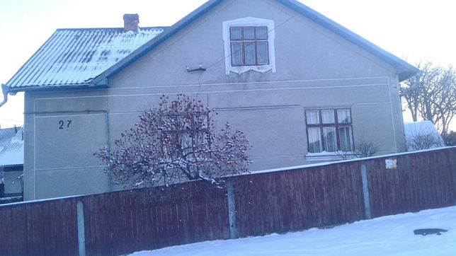 Rent a house in Chernivtsi on the St. Khodorivska 10 per $200 