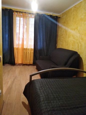 Rent an apartment in Kyiv near Metro Demievskaya per 10000 uah. 