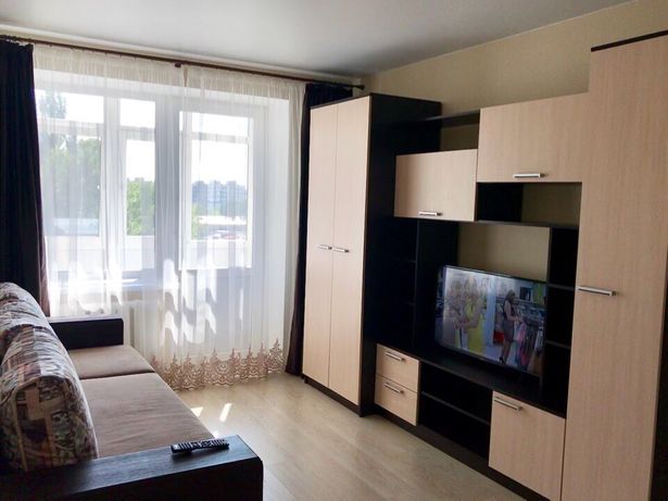 Rent an apartment in Poltava on the St. Nebesnoi Sotni per 4400 uah. 