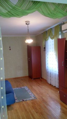Снять квартиру в Киеве на ул. Ереванская 29 за 8000 грн. 