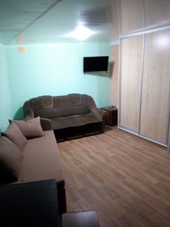 Rent an apartment in Kyiv on the St. Raiduzhna 96 per 6000 uah. 