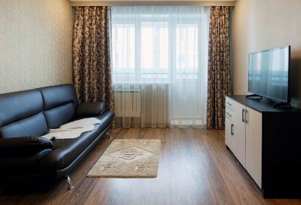 Rent an apartment in Kyiv on the St. Deputatska 6 per 4700 uah. 