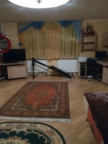 Rent a room in Kyiv near Metro Demievskaya per 6000 uah. 