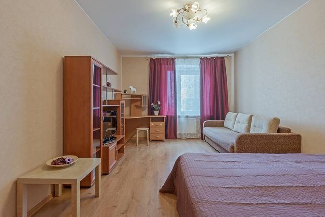 Rent an apartment in Kyiv on the Avenue Obolonskyi per 5000 uah. 