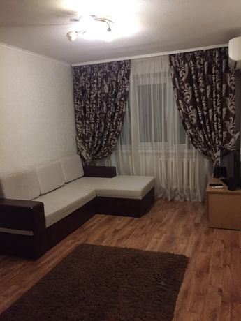 Rent an apartment in Dnipro on the Avenue Bohdana Khmelnytskoho per 5000 uah. 