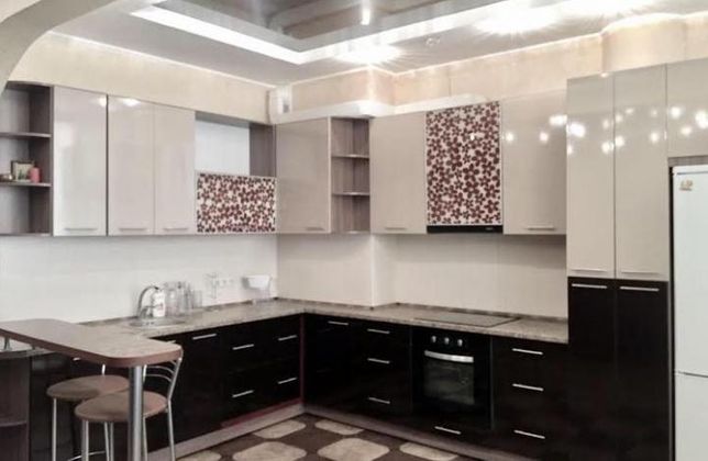 Rent an apartment in Kyiv on the St. Okipnoi Raisy 9 per 4900 uah. 