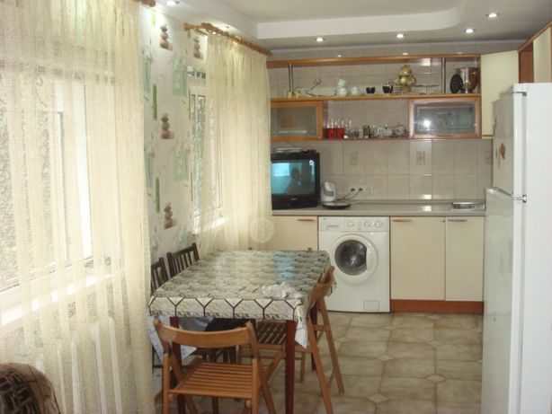Rent a house in Odesa in Kyivskyi district per 15000 uah. 