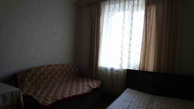 Rent an apartment in Berdiansk on the St. Italiiska 67 per 3200 uah. 