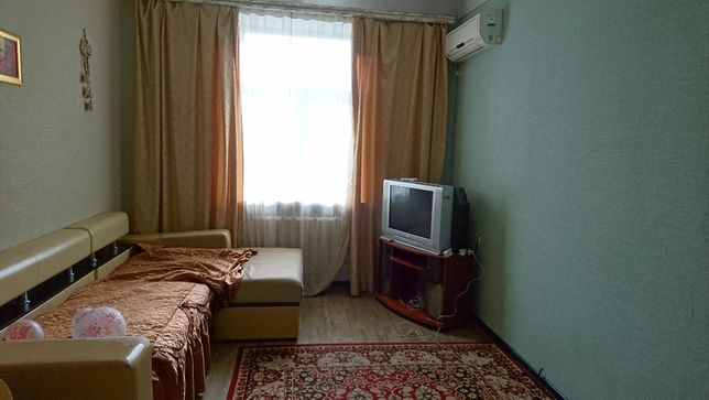 Rent an apartment in Berdiansk on the St. Italiiska 67 per 3200 uah. 