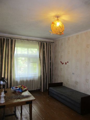 Rent an apartment in Dnipro on the St. Oleksandrova per 3100 uah. 