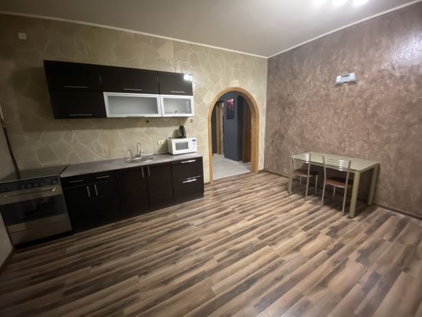 Rent an apartment in Kharkiv on the St. Karazina per 10000 uah. 