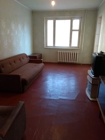 Rent an apartment in Kryvyi Rih on the St. Vilnoho kozatstva per 1800 uah. 