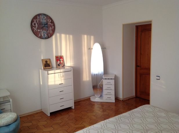 Rent a house in Zaporizhzhia on the St. Heroiv Dnipra per $2000 