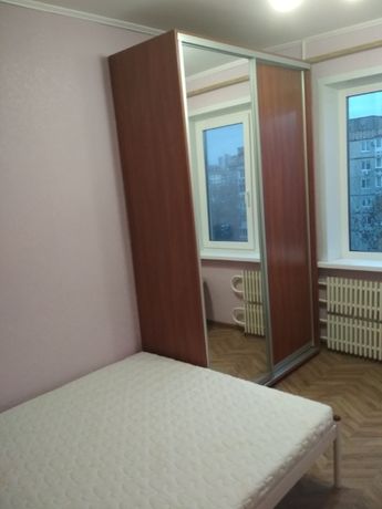 Rent an apartment in Dnipro on the Avenue Heroiv 33 per 8000 uah. 