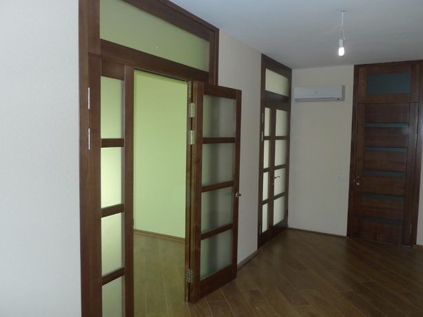 Зняти квартиру в Києві на Дніпровська набережна 3 за 25000 грн. 
