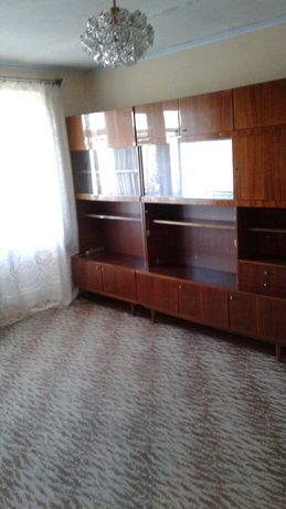 Rent an apartment in Kryvyi Rih in Saksahanskyi district per 2400 uah. 