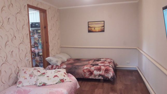 Rent a house in Berdiansk on the St. Italiiska per 1000 uah. 