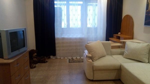 Rent an apartment in Uman on the St. Shevchenka per 3800 uah. 