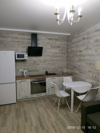 Rent an apartment in Kyiv on the St. Drahomanova 10 per 12500 uah. 