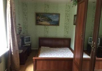 Rent a house in Dnipro on the St. Delehatska per 5000 uah. 
