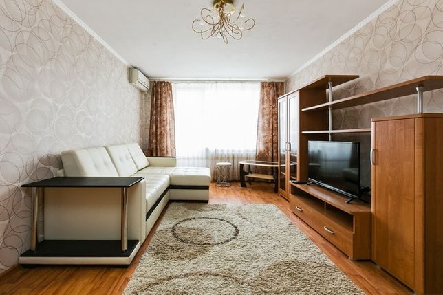 Снять квартиру в Киеве возле ст.М. Оболонь за 7000 грн. 