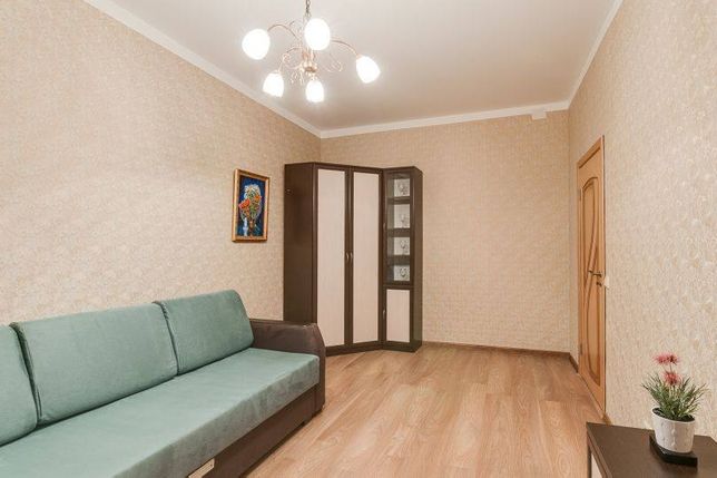 Rent an apartment in Kyiv on the St. Lomonosova 24 per 4800 uah. 