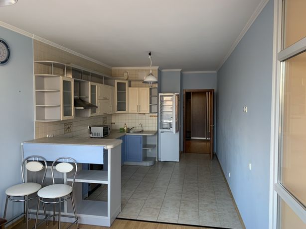 Rent an apartment in Kyiv on the St. Lomonosova 73 per 18000 uah. 