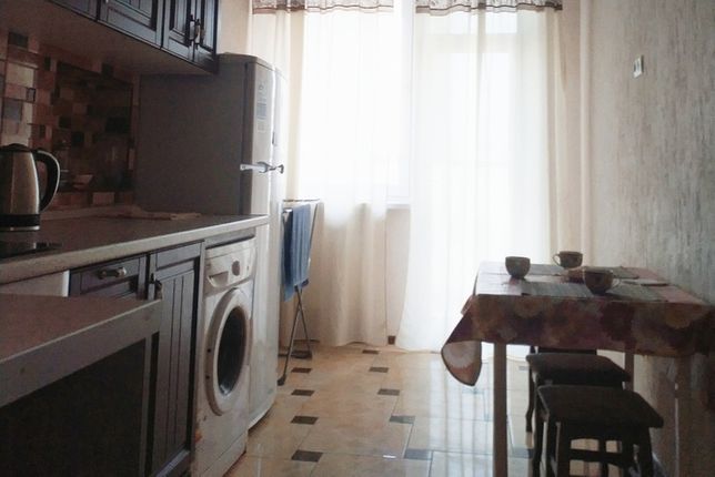 Rent an apartment in Kyiv on the St. Okipnoi Raisy 5 per 4900 uah. 