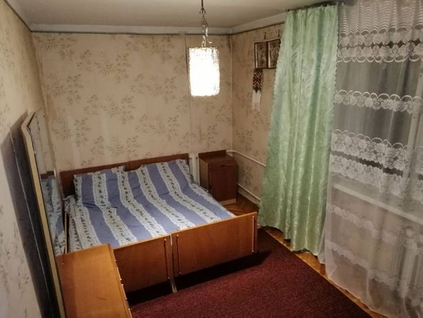 Rent an apartment in Lutsk on the St. Rivnenska per 4000 uah. 
