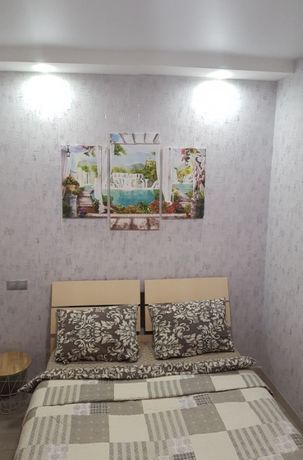Rent daily a room in Odesa on the St. Pestelia 6 per 550 uah. 