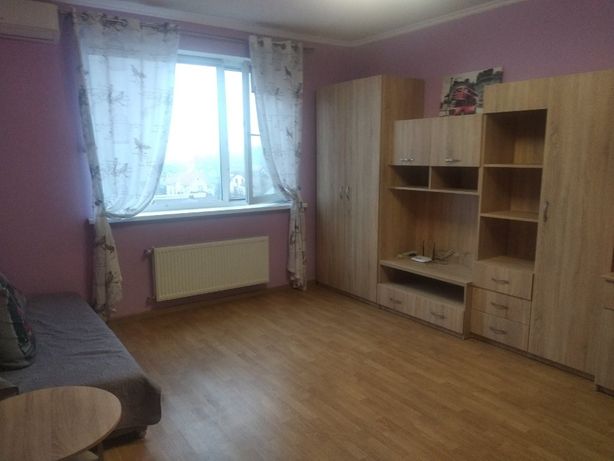 Rent an apartment in Brovary on the St. Symonenka 4 per 7500 uah. 