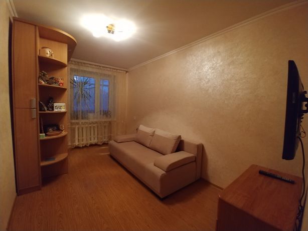 Rent a room in Lutsk on the Blvd. Druzhby Narodiv 12 per 3500 uah. 