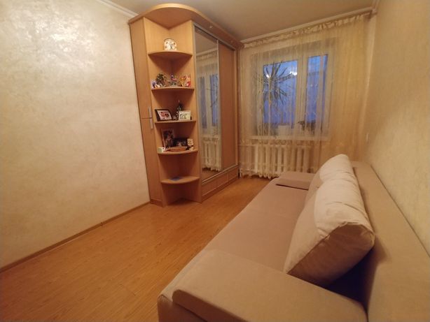 Rent a room in Lutsk on the Blvd. Druzhby Narodiv 12 per 3500 uah. 