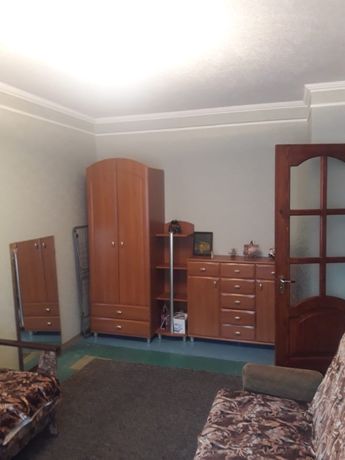 Rent an apartment in Kramatorsk on the Blvd. Kramatorskyi per 4500 uah. 