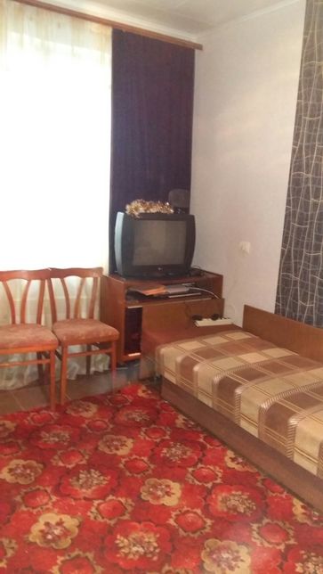 Rent daily an apartment in Nikopol on the St. Dobroliubova per 250 uah. 