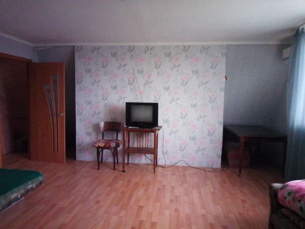 Rent a house in Mariupol per 2500 uah. 